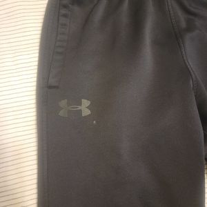 Men's size Medium Underarmour Black Sweatpants